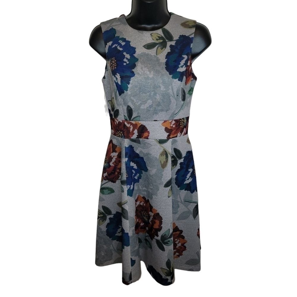 Calvin Klein floral fit and flare Sleeveless dress size 2